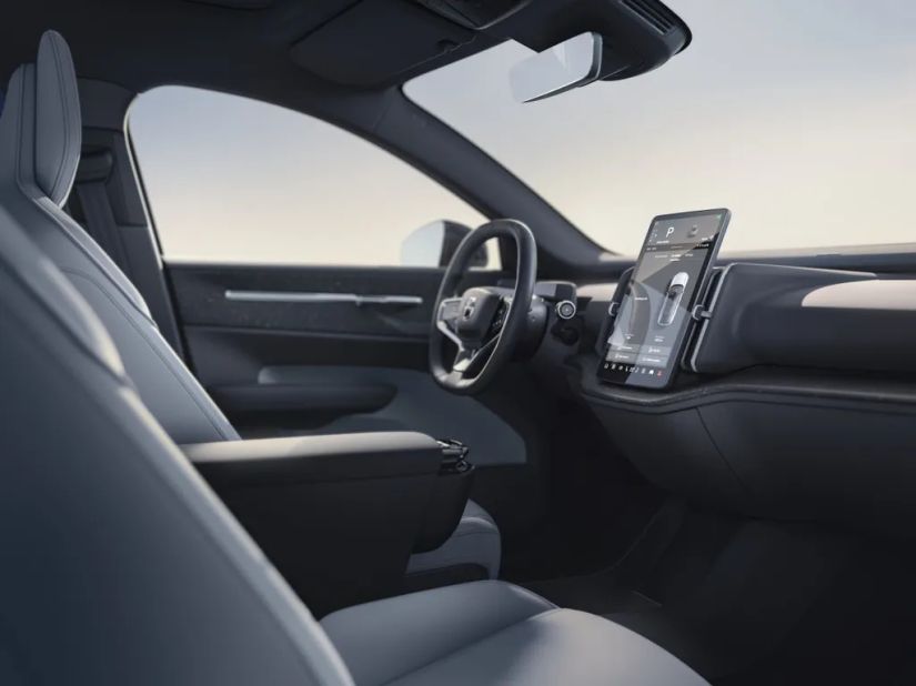 Volvo apresenta novo SUV compacto elétrico XC30