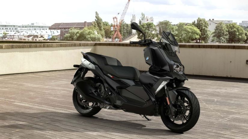 BMW começa produção da scooter nacional C 400 X