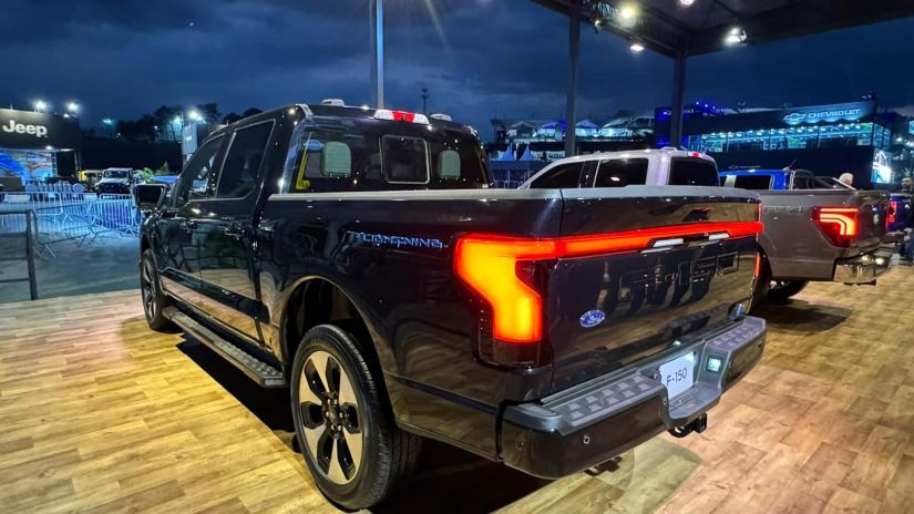 Ford apresenta F-150 Lightning, sua 1ª picape elétrica no Brasil