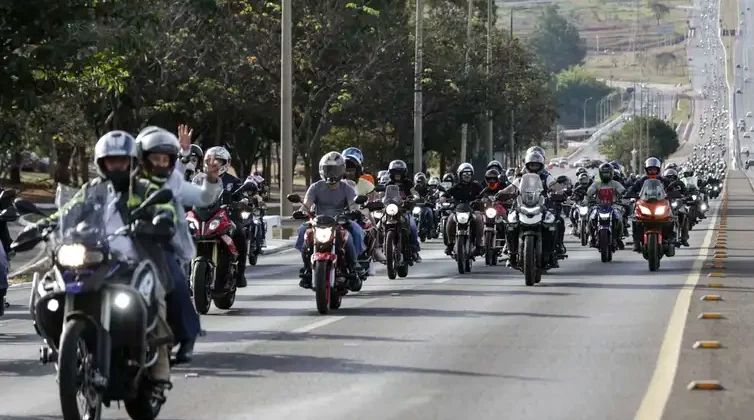 Mais da metade dos donos de motos no Brasil não possuem CNH