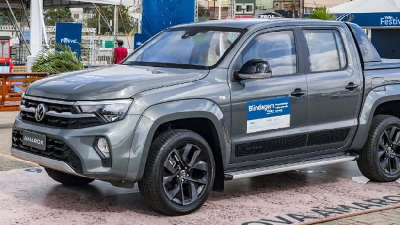 Amarok blindada e certificada é lançada pela Volkswagen no Brasil