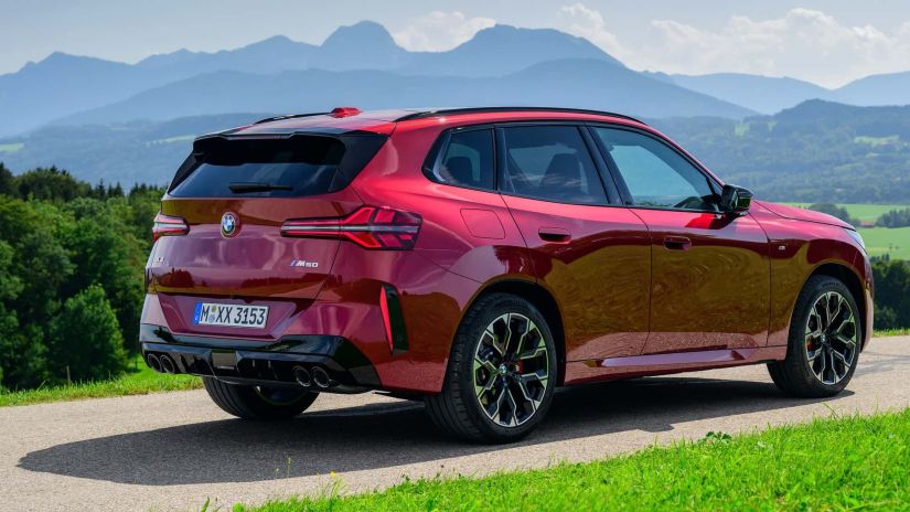BMW lança novo X3 M50 2025 no Brasil