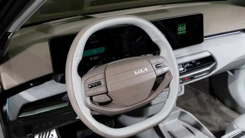 Kia revela novo elétrico EV4 nas versões sedã e hatchback