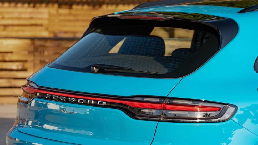 Porsche terá SUV a combustão com visual inédito até 2025