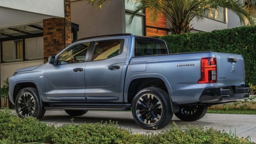 Mitsubishi lança nova Triton Tarmac no Brasil