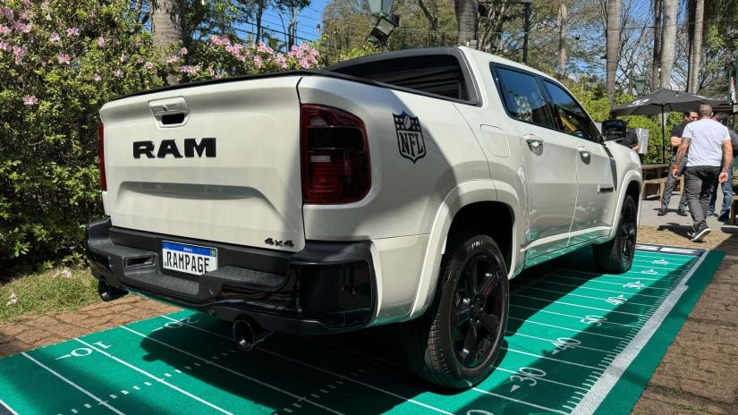 RAM confirma série limitada Rampage R/T NFL Edition no Brasil