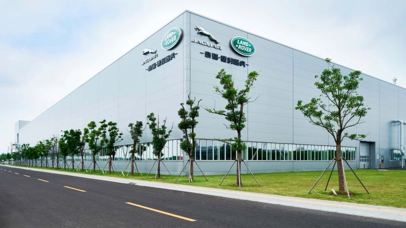 Hackers atacam e paralisam fábrica da Jaguar Land Rover