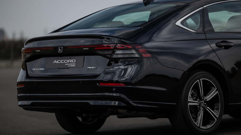 Honda lança novo Accord Advanced Hybrid 2025 no mercado brasileiro