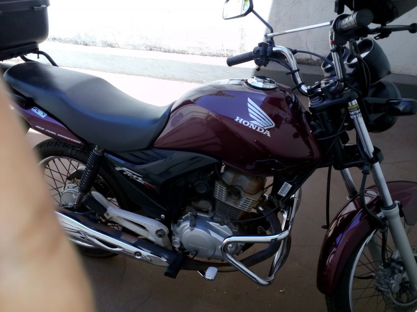 Resultado de imagem para moto CG Fan cor vinho