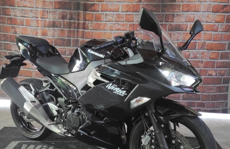 Kawasaki Ninja 400 - Foto #2
