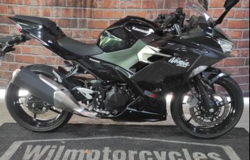 Kawasaki Ninja 400 - Foto #3