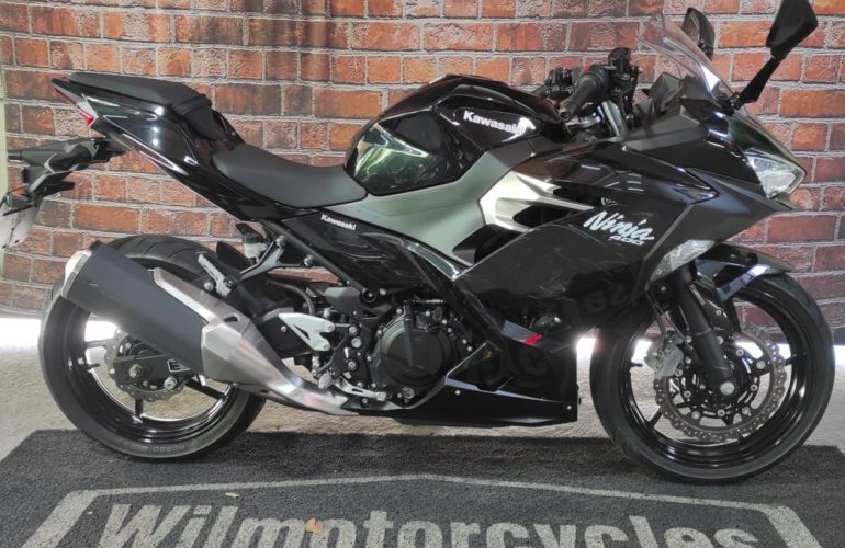 Kawasaki Ninja 400 - Foto #4