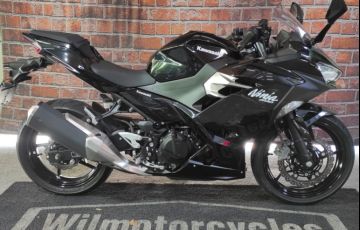 Kawasaki Ninja 400 - Foto #4