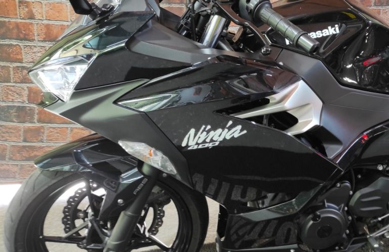 Kawasaki Ninja 400 - Foto #8