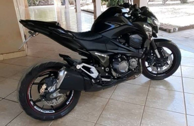 Kawasaki Z 800 (ABS) - Foto #2