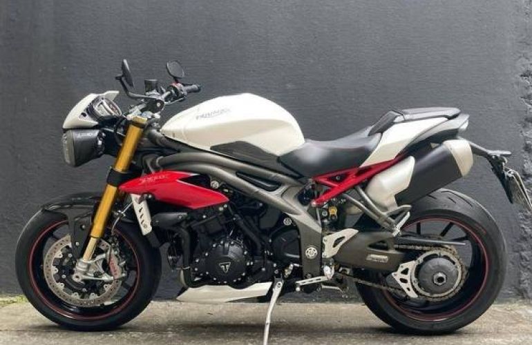 Triumph Speed Triple R - Foto #2