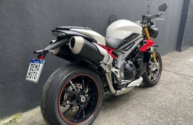 Triumph Speed Triple R - Foto #6
