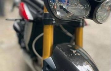 Triumph Speed Triple R - Foto #7