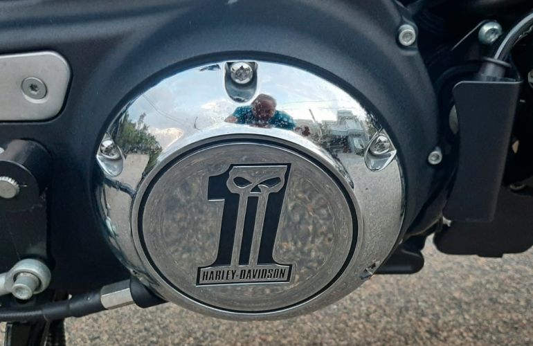Harley-Davidson Sportster 1200 Roadster - Foto #6