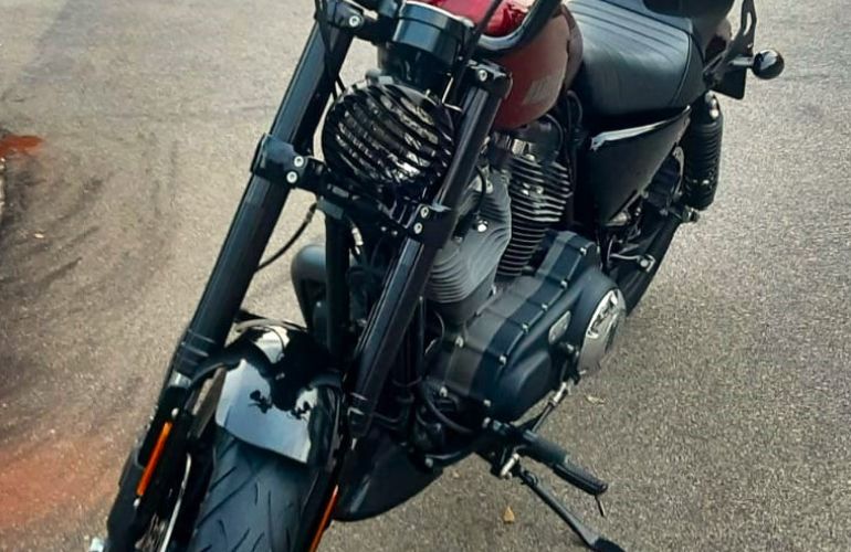 Harley-Davidson Sportster 1200 Roadster - Foto #8