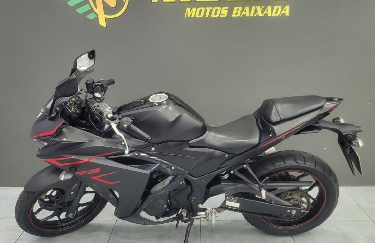 Yamaha YZF R3 (ABS) - Foto #4