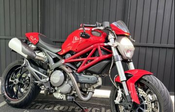 Ducati Monster 796 - Foto #1