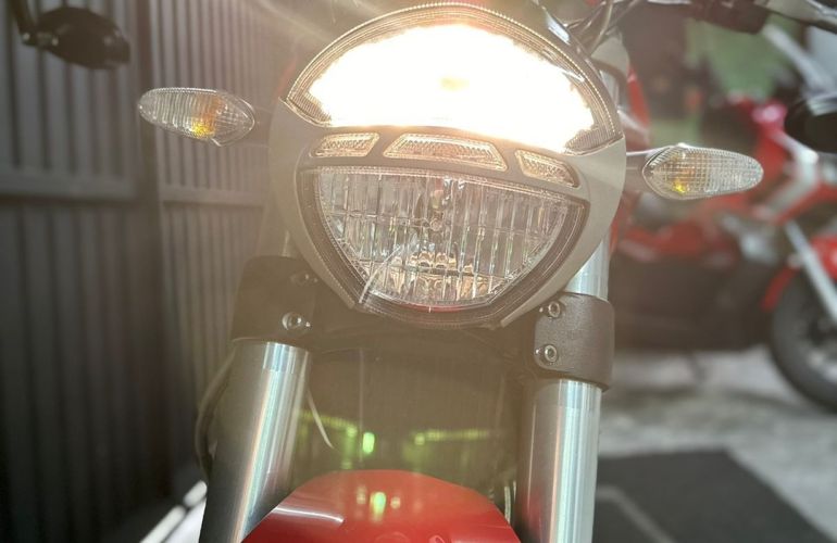 Ducati Monster 796 - Foto #6