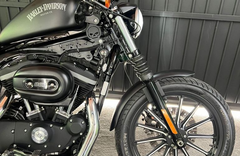 Harley-Davidson Sportster Iron 883 - Foto #5