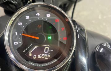 Harley-Davidson Softail Fat Bob 114 - Foto #6