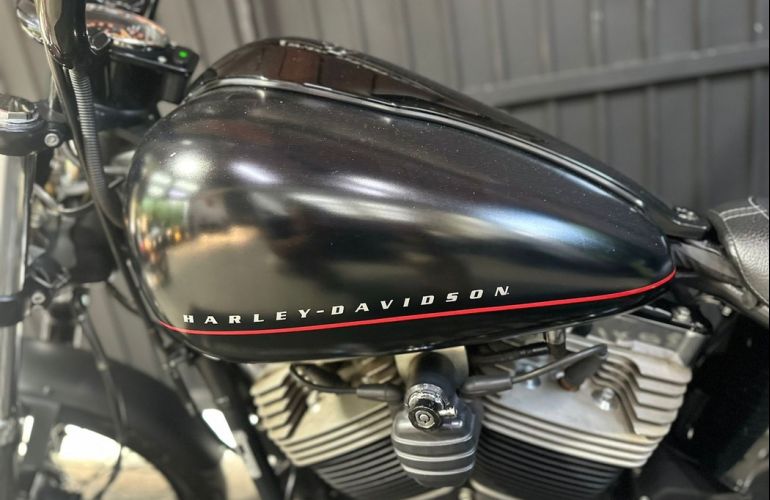 Harley-Davidson Softail Blackline - Foto #7