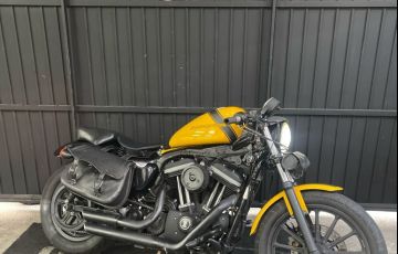 Harley-Davidson Sportster Iron 883 - Foto #1