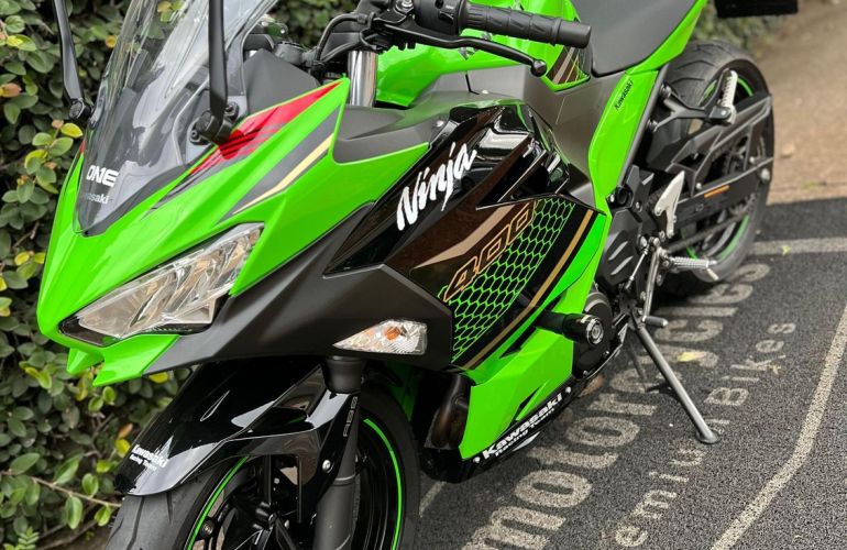 Kawasaki Ninja 400 - Foto #4