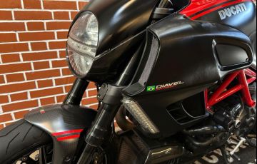 Ducati Diavel Carbon - Foto #3