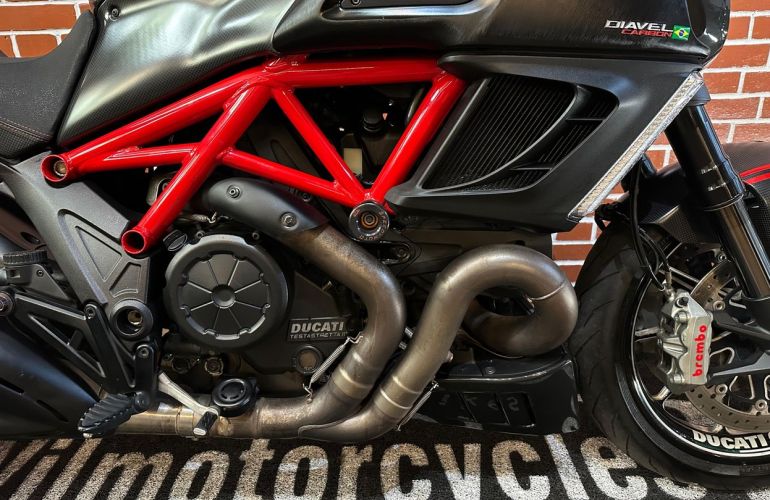 Ducati Diavel Carbon - Foto #8