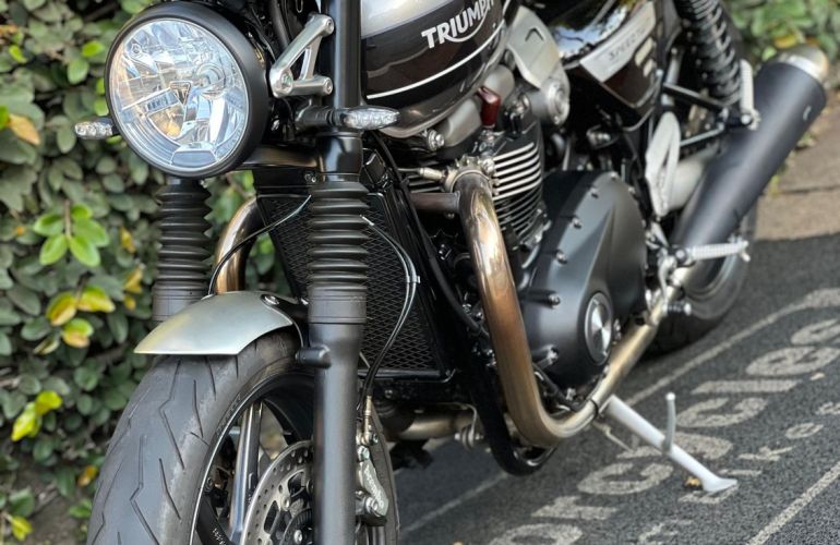 Triumph Speed Twin - Foto #2