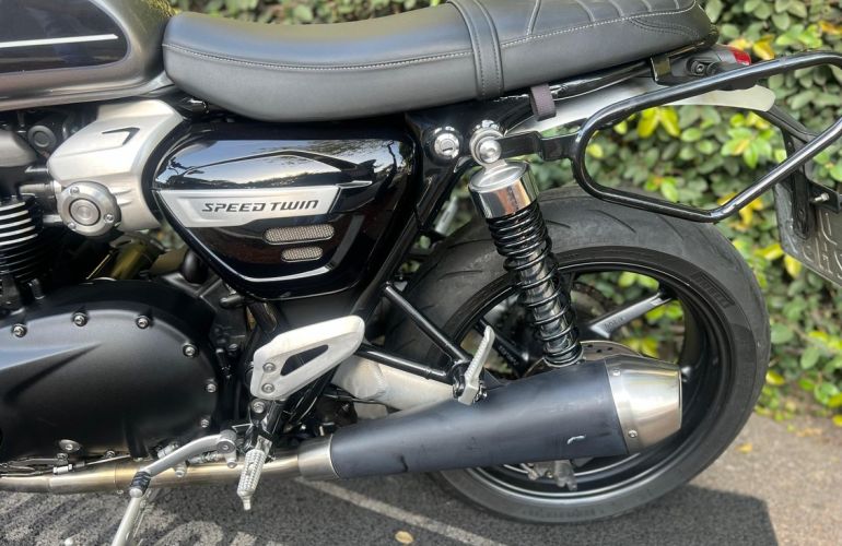 Triumph Speed Twin - Foto #9