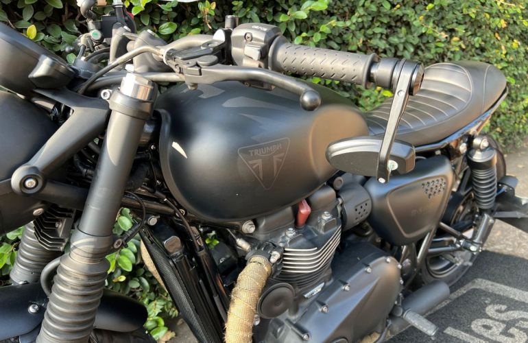 Triumph Street Twin - Foto #8