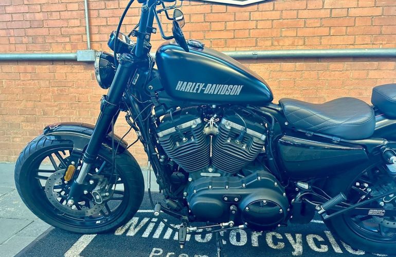 Harley-Davidson Sportster Roadster - Foto #4