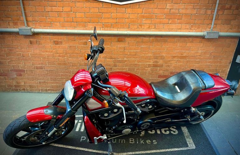 Harley-Davidson Night Rod Special - Foto #3