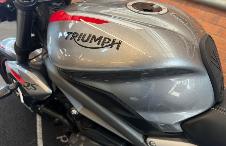 Triumph Street Triple 765 Rs - Foto #9