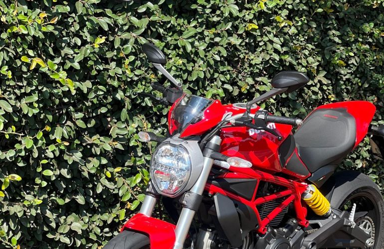 Ducati Monster 797 - Foto #1