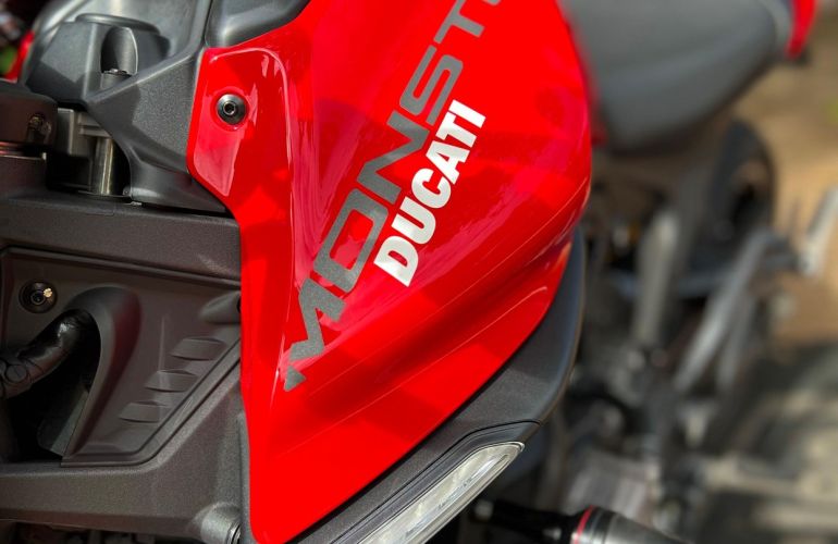 Ducati Monster 937 - Foto #7