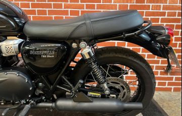 Triumph Bonneville T100 Black 900 - Foto #7