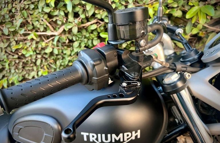 Triumph Street Twin - Foto #3