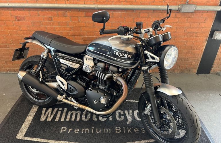 Triumph Speed Twin - Foto #3