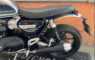 Triumph Speed Twin - Foto #6