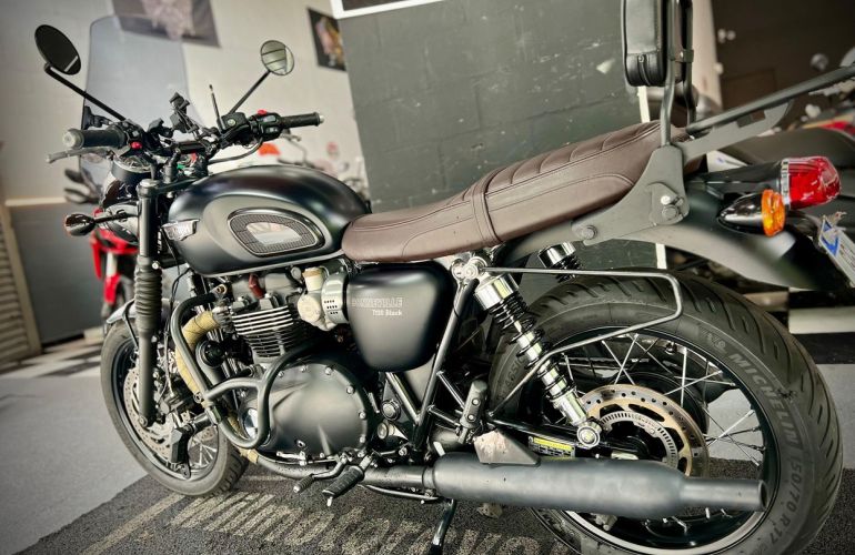 Triumph Bonneville T120 Black 1200 - Foto #2