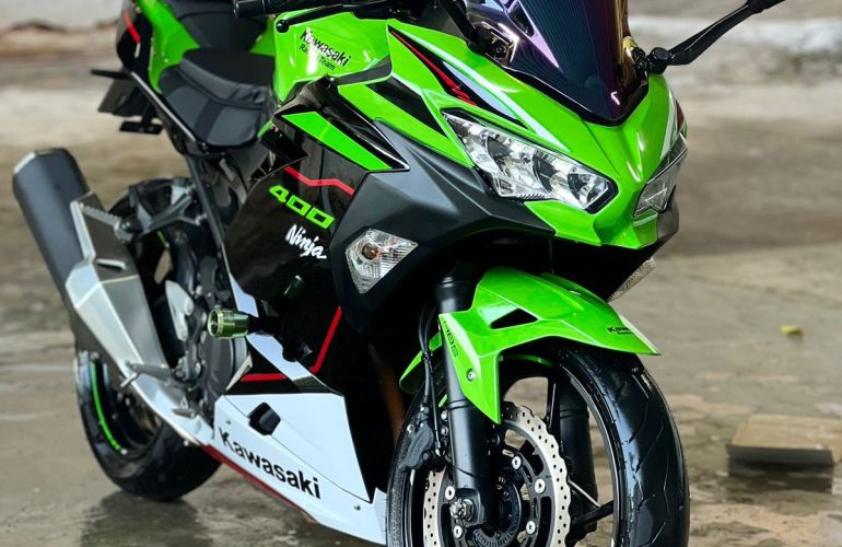 Kawasaki Ninja 400 KRT EDITION - Foto #1