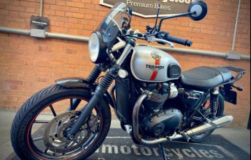 Triumph Street Twin - Foto #9