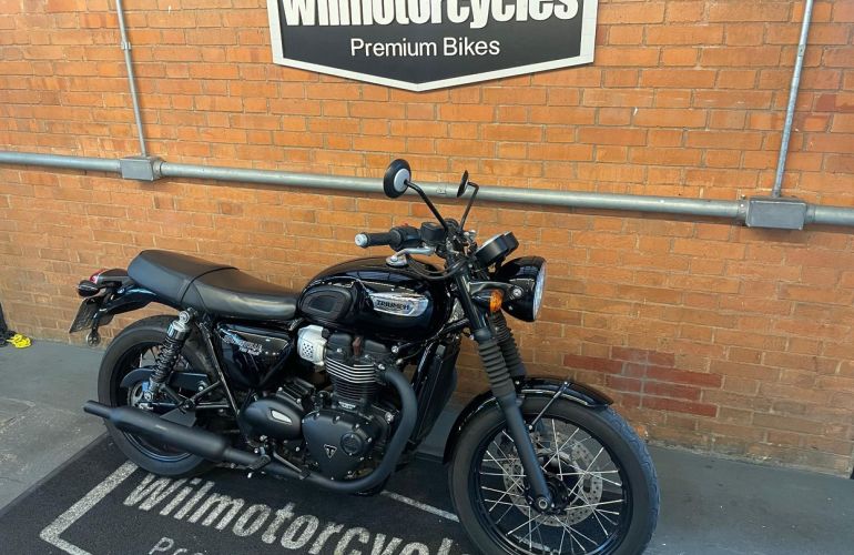 Triumph Bonneville T100 Black 900 - Foto #4